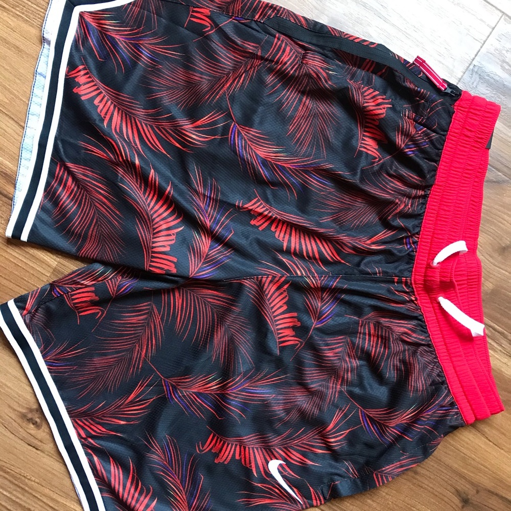 Nike dri-fit floral basketball shorts